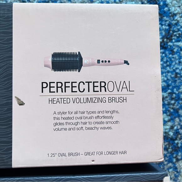 Calista Perfecter Oval 1.25” Volumizing Brush Light Pink - Picture 4 of 5